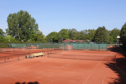 Tennis Courts in herrlicher Lage in Bremen Oberneuland